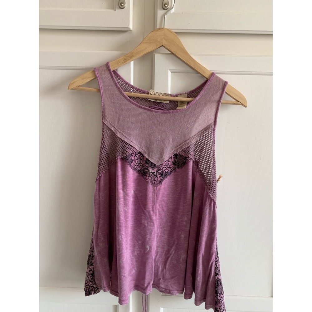 Gimmicks by BKE Top